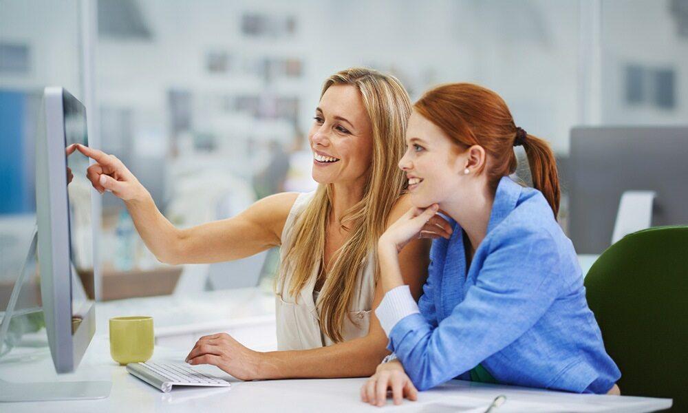 The Hidden Advantage of Weak Ties in Job Searching and Opportunity Seeking