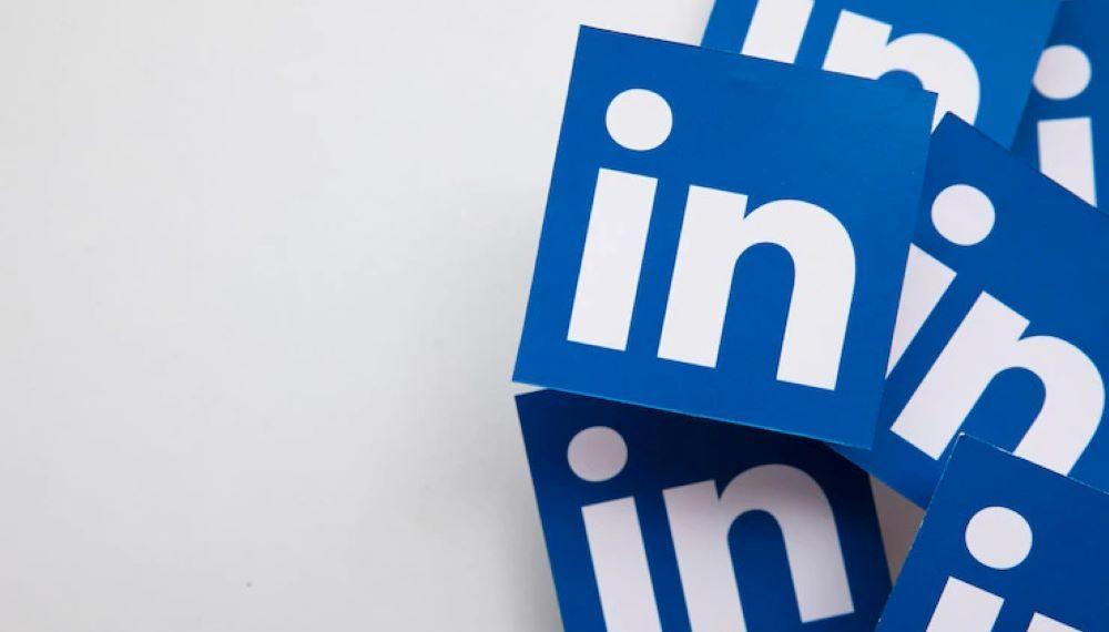 15 LinkedIn Branding Tips to Promote Your Business