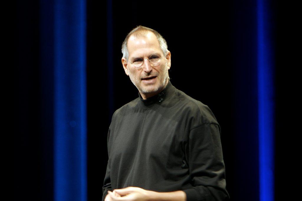 5 Lessons of Leadership from Steve Jobs: A Born Visionary Who Became a Genius Leader