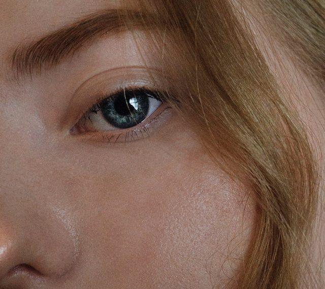5 Ways Women Professionals Can Improve Self-Awareness