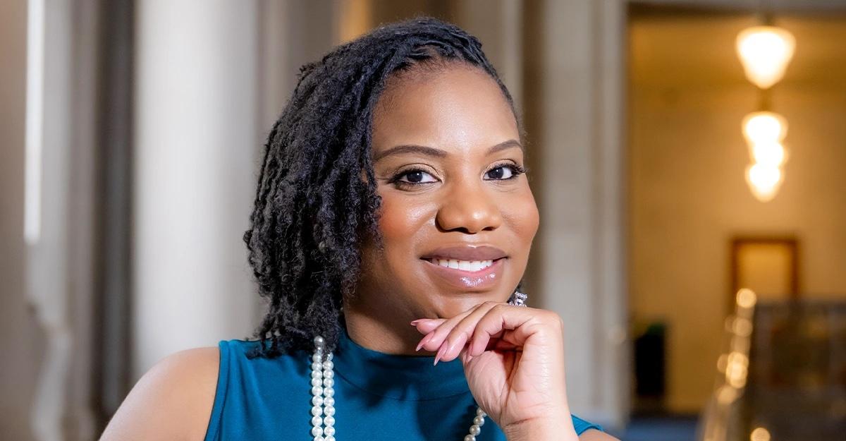 Dr. Chaneé Danielle Hawkins Ash: Top 5 Women Coaches 2023