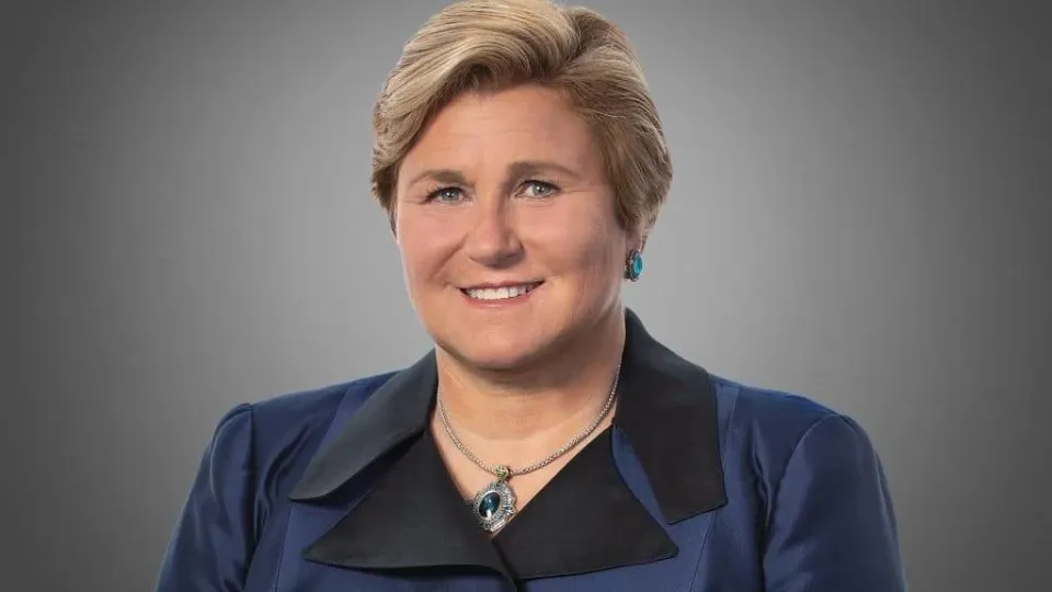 Gail Koziara Boudreaux: Powerful Businesswoman Simplifying Healthcare Industry