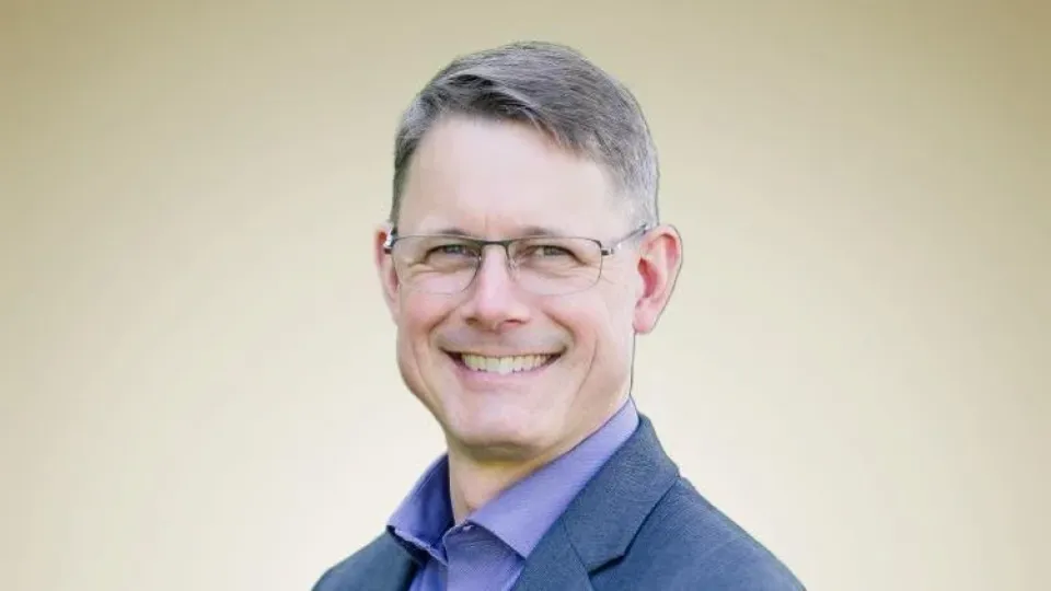 Brian Mathews - Gaining Freedom From the Past Pain