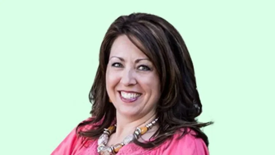 Jennifer Lonnberg - The Power of Self-Acceptance