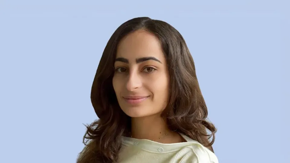 Yasmine Khosrowshahi - Bridging the Digital Divide
