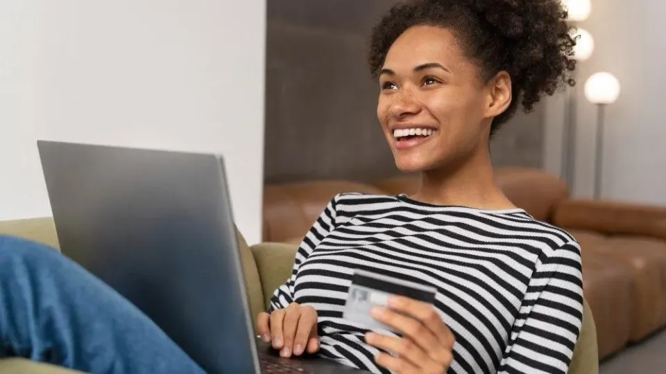American Women Are Taking E-Commerce By Storm
