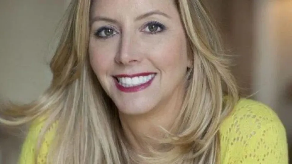 Chasing Dreams - Sara Blakely’s Extraordinary Story