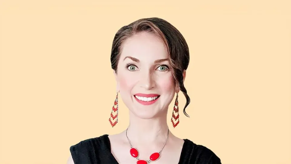 Elena Isoldi Medici: Breaking the Cycle of Pain