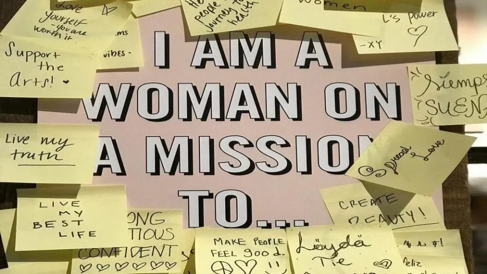 5 Ways Successful Women Tackle Monday Morning