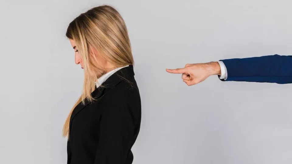 How to Take Criticism Well at Work: A Guide