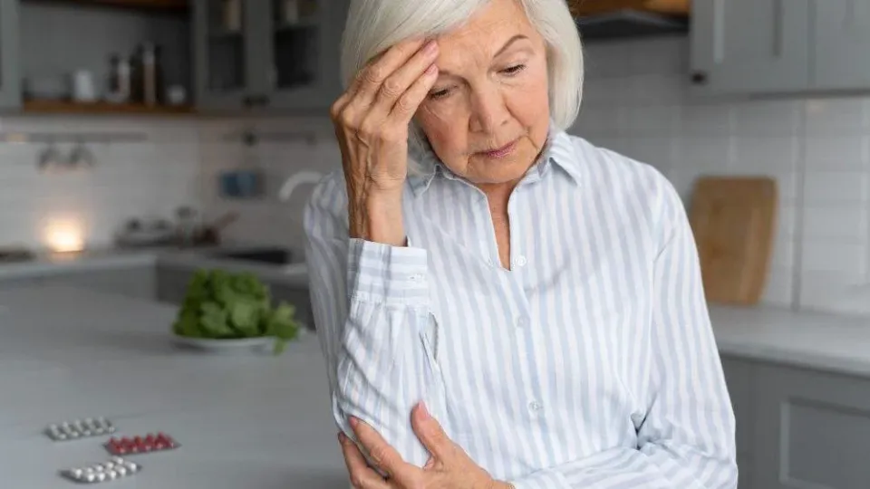 Why are Women More Prone to Alzheimer’s Disease? Study Offers Clue!