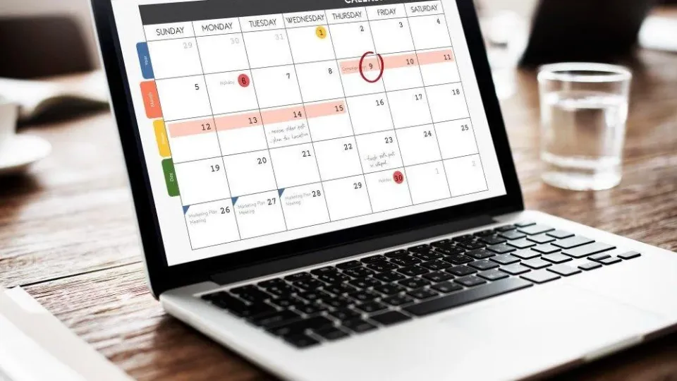 How to Organize Your Week at Work: 20 Easy Tips