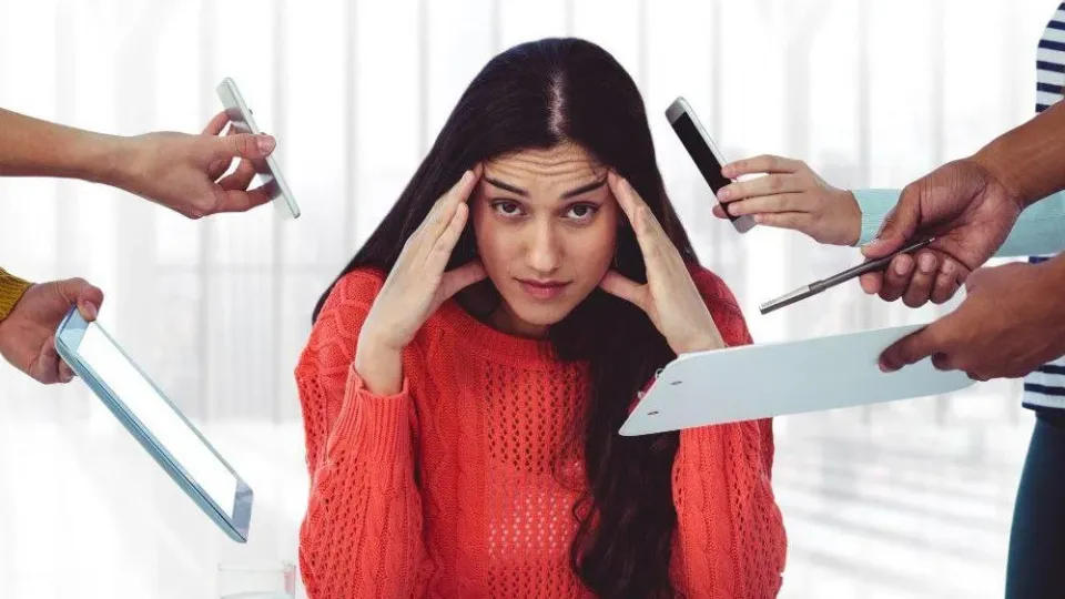 How to Deal with Feeling Overwhelmed as a Woman Entrepreneur?