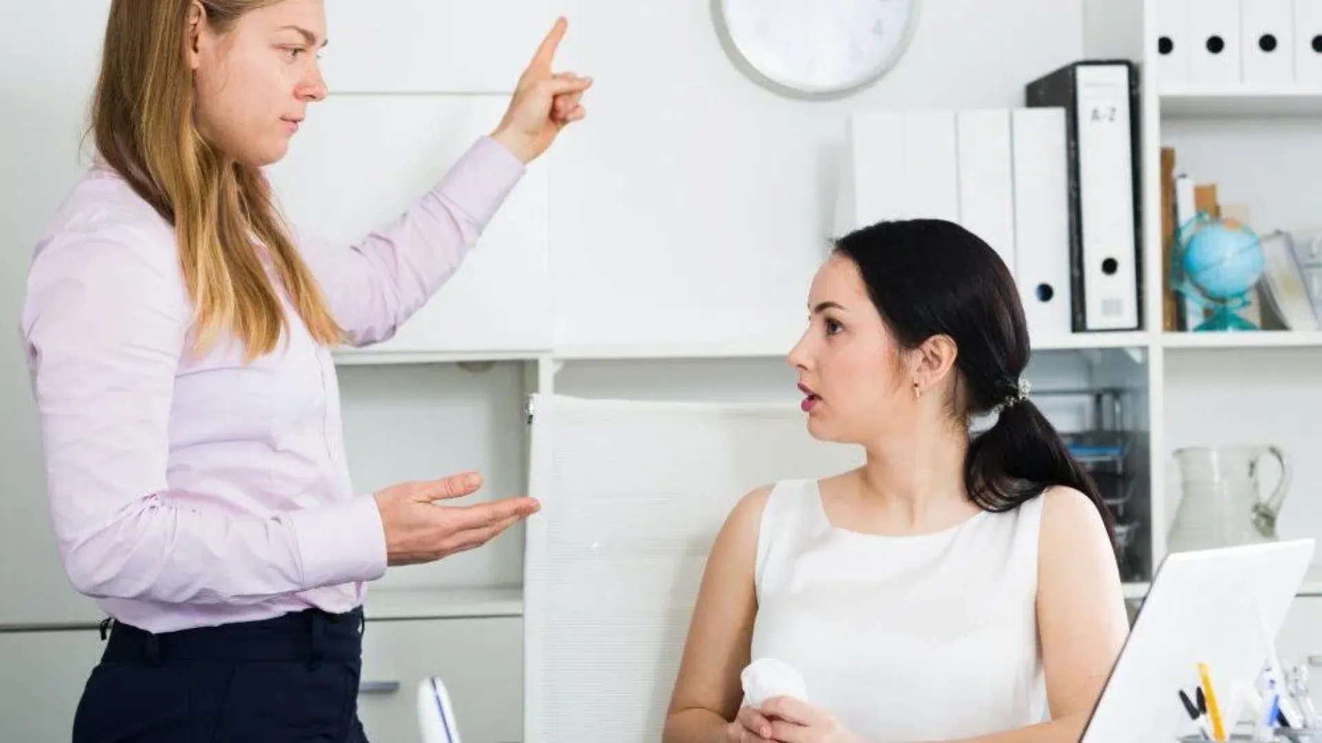 Reacting Vs Responding: Difference and Impact on Your Business