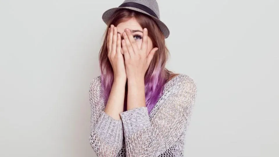 How to Overcome Shyness: Nine Confident Ways
