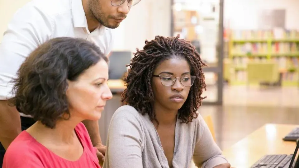 What is Cross-Cultural Mentoring, and How Does it Benefit Both Sides?
