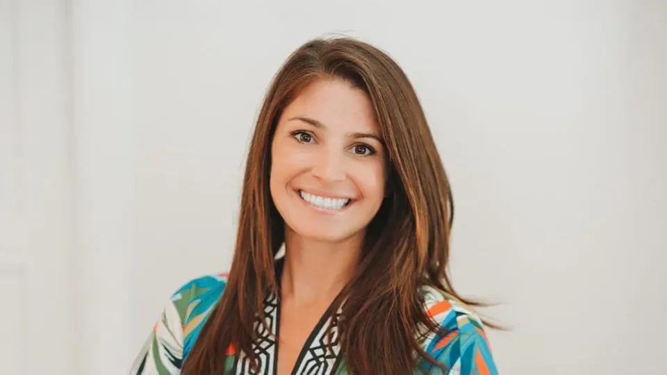 The Journey of Lyndsi Edgar: Shining the Light on Businesses Success