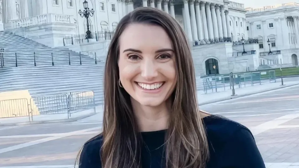 Ashley Elizabeth Julyan Reinventing Communication in the Political Sphere
