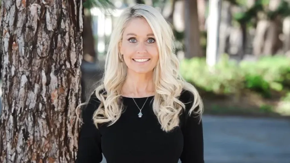 Farrah Smith: Empowering Change Through Philanthropy, Coaching, and the Entertainment Industry