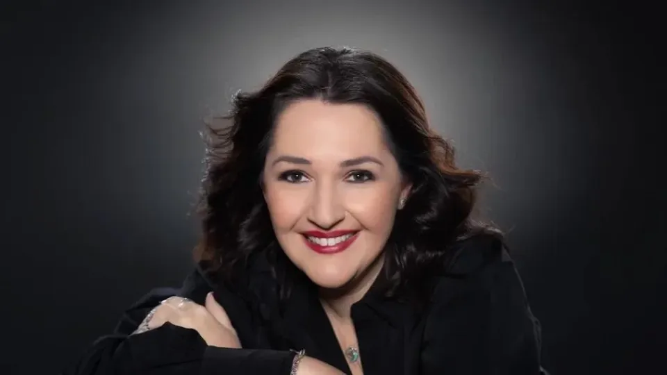 Mariana Alvarez: Overcoming Adversity and Paying it Forward