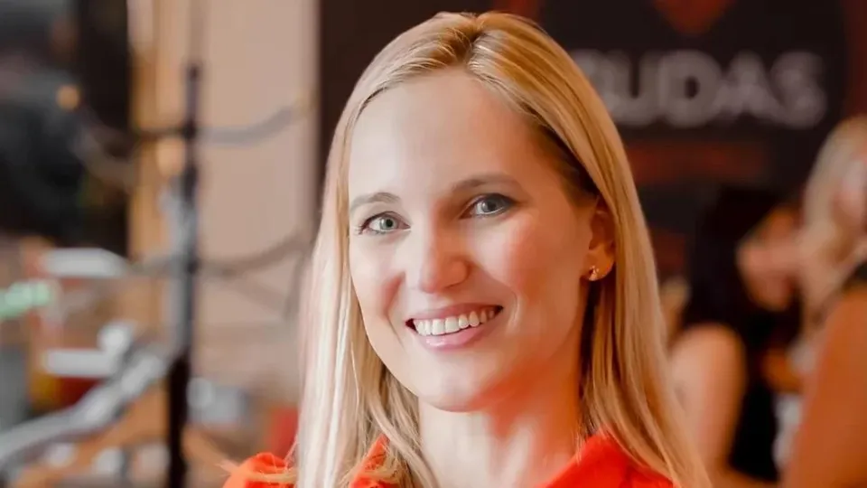 Dr. Orsolya Szabó: Empowering Businesses Through Strategic Communication and Digital Nomadism