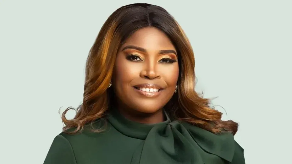 Valéssa L. Taylor: The Trailblazing Force Uplifting Women to Greatness