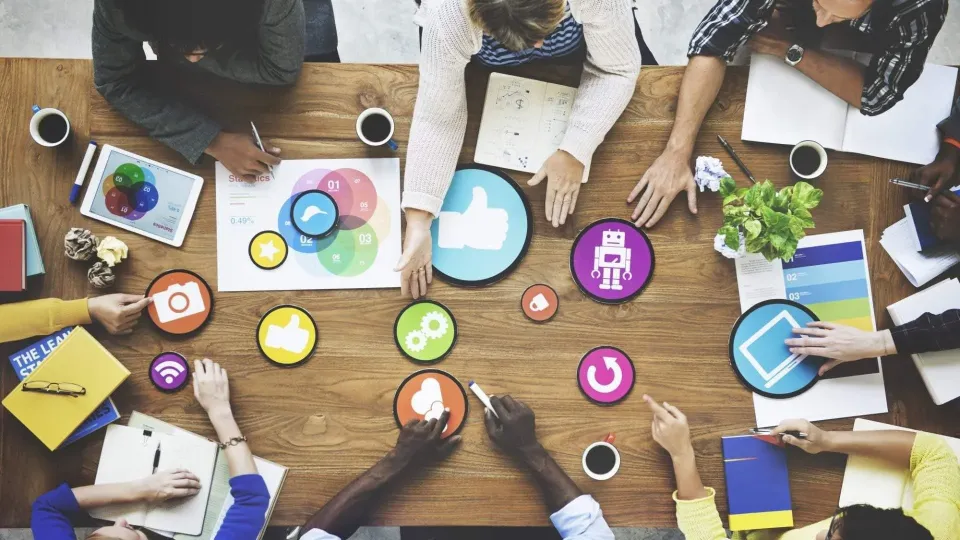 The Do’s and Don’ts of Social Media Networking
