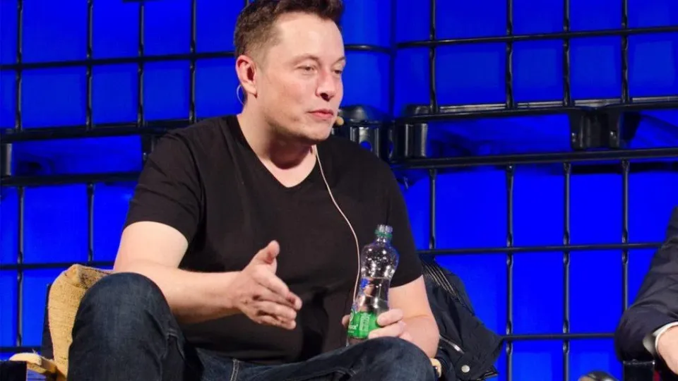 3 Leadership Lessons We Can Learn from Elon Musk