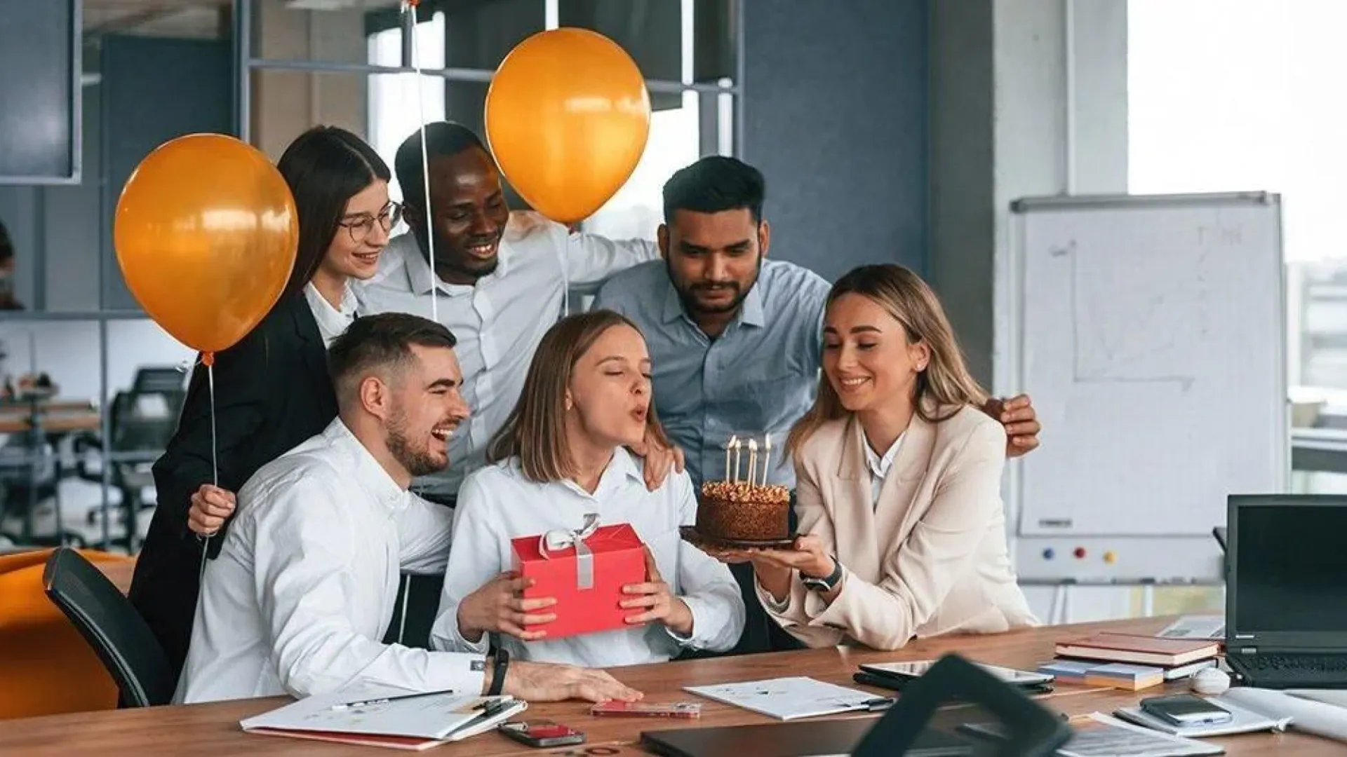 10 Ways to Celebrate and Appreciate Your Employees