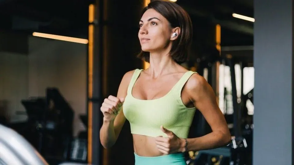 The 15-Minute Power Routine to Strengthen and Energize Your Day