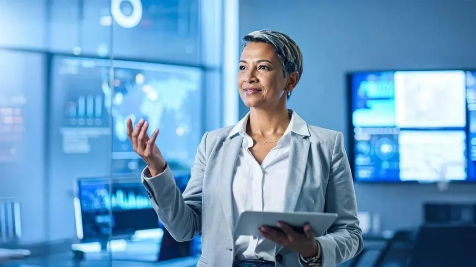7 AI Tools Every Woman Entrepreneur Should Be Using in 2025