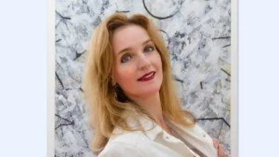 How Visual Artist Sieglinde Van Damme Helps Women Reinvent Themselves