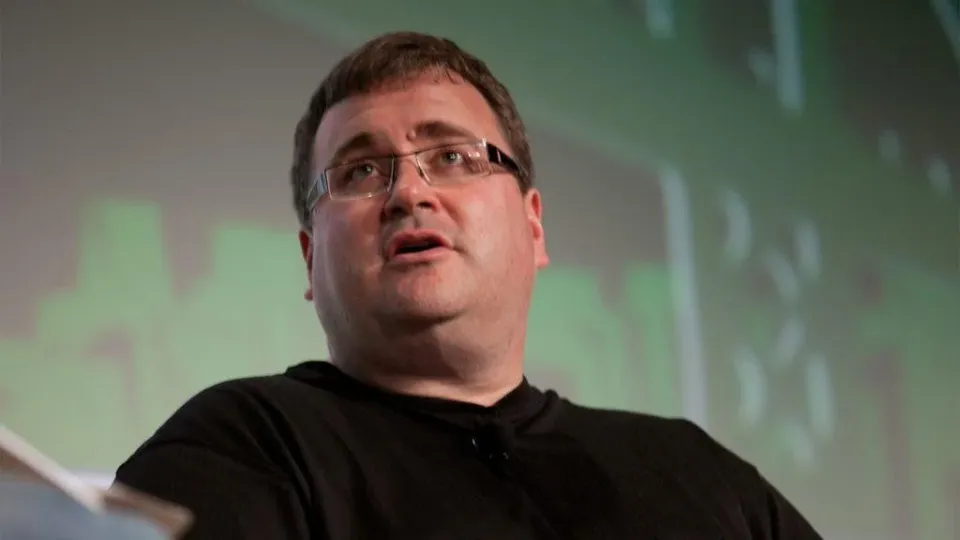 Business Lessons From LinkedIn Co-Founder Reid Hoffman on How to Scale Your Business