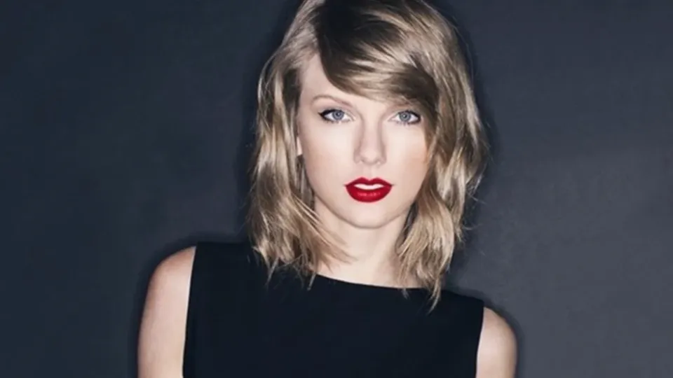 Taylor Swift Successful Singer and Businesswoman